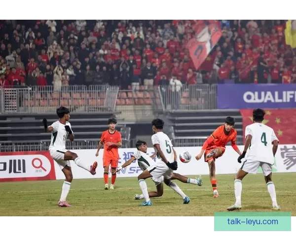 中国男足备战亚洲杯最新动态 主教练战术调整引关注