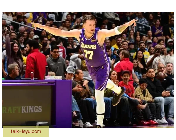 湖人关键球员伤愈复出迎战快船季后赛前景引热议